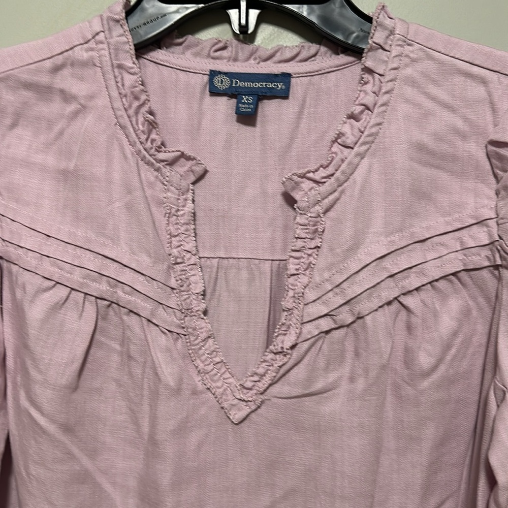 NEW Democracy lavender Top - Picture 2 of 7